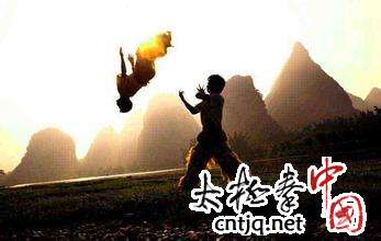 忆古昔谈武林诉江湖