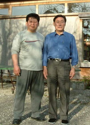 2003年4月陈瑜先生与陈小旺先生在瑞士见面