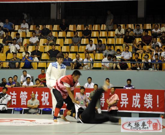 武林大会太极拳挑战赛：石冬VS刘永亮